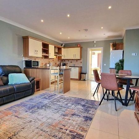 Cosy Two Bedroom Apartment Galway Luaran gambar